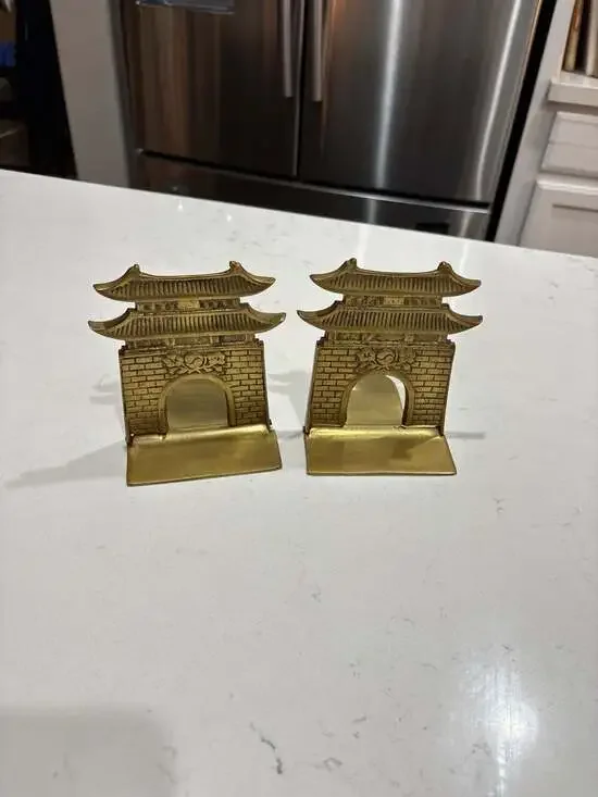 Vintage Mid-Century Brass Folding Korean Pagoda Gate Bookends - Set of 2 - Picture 1 of 5
